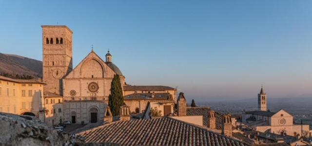 Domus Fonte Dei Leoni Bed & Breakfast อัสซิซี ภายนอก รูปภาพ