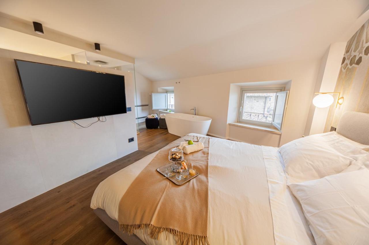 Domus Fonte Dei Leoni Bed & Breakfast อัสซิซี ภายนอก รูปภาพ